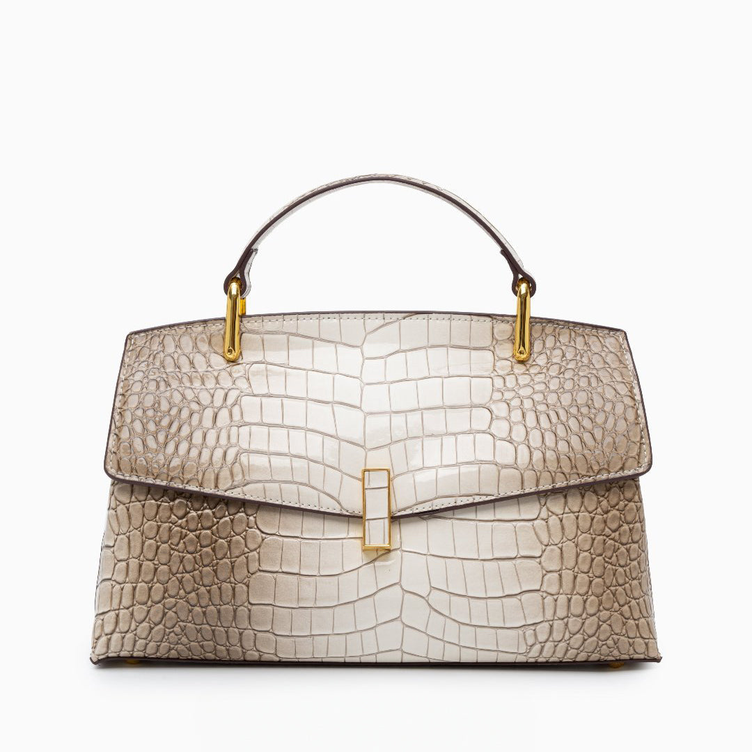 ELEGANT AND TIMELESS BAG