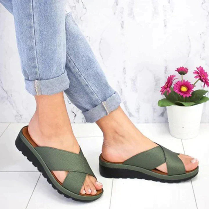 CloudWalk™ štýlové ergonomické sandále