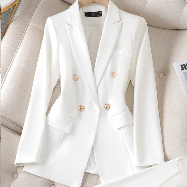 Univerzálny dámsky blazer a nohavice