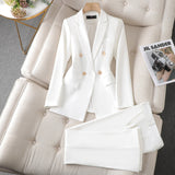 Univerzálny dámsky blazer a nohavice
