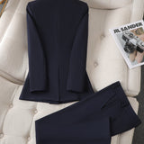 Univerzálny dámsky blazer a nohavice
