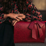 Bernadette - Elegantná taška s uzlovým detailom