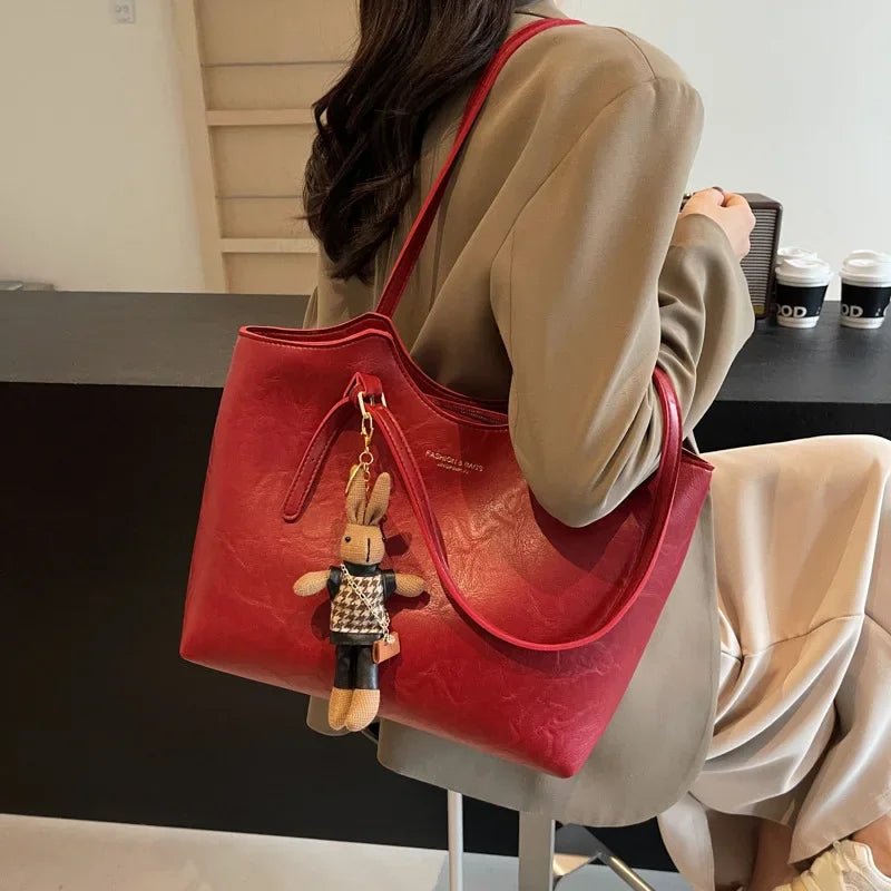 CLASSIC HANDBAG