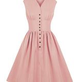 Rúcho Crayon z 60. rokov" can be rewritten as "Retro Crayon Outfit from the 1960s.