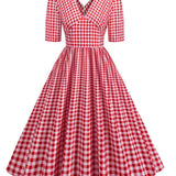 Rúžové a biele pin-up šaty