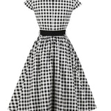 Elegantné šaty v retro štýle z 50. rokov